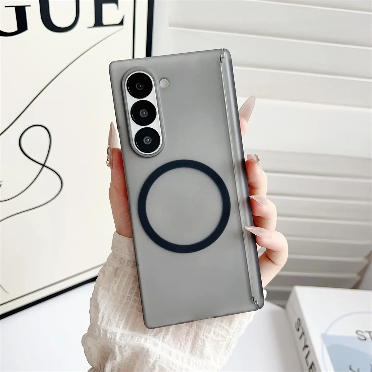 Custodia magnetica per telefon - Matte Frosted Case recensione e prezzo