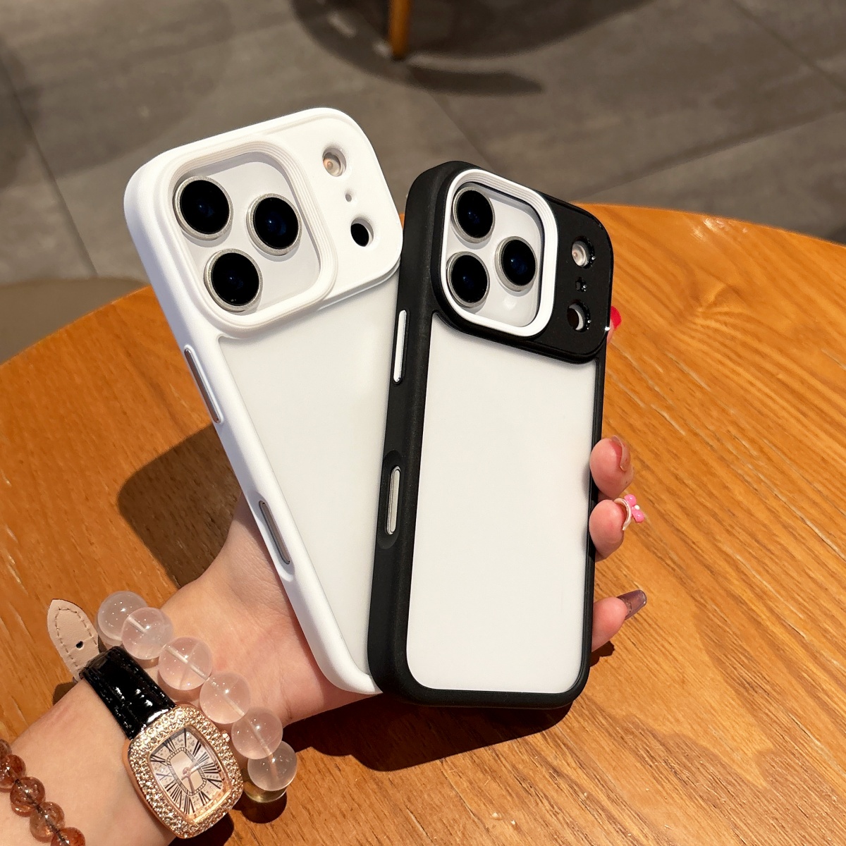 Custodia antiurto di lusso opa - Matte Frosted Case recensione e prezzo
